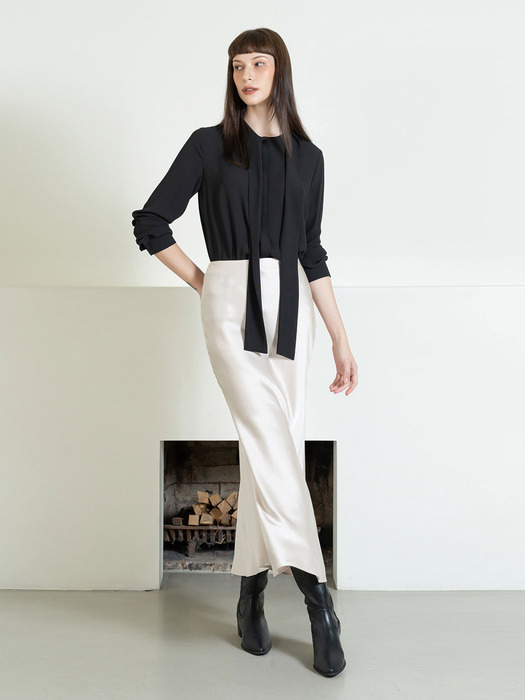 Unbalanced muffler blouse - black