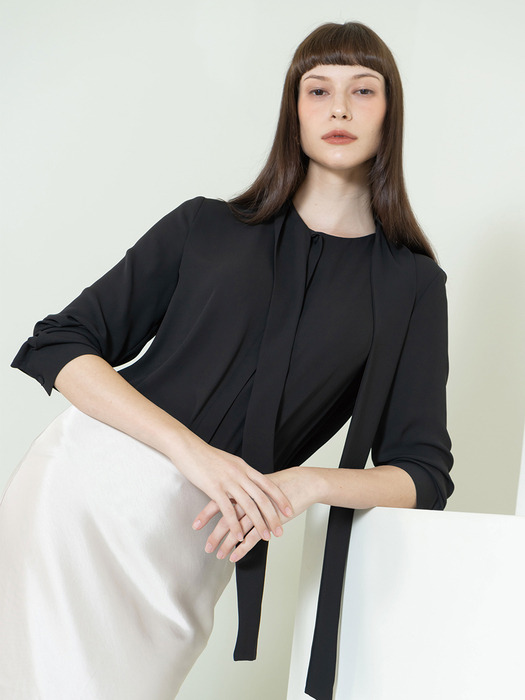 Unbalanced muffler blouse - black