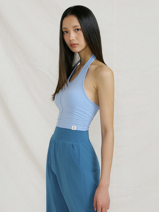 [이청아 PICK] 반다 홀터넥 크롭탑