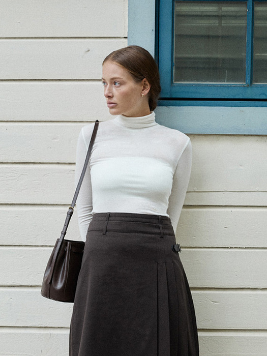 COZY WOOL TURTLENECK T-SHIRT [IVORY]