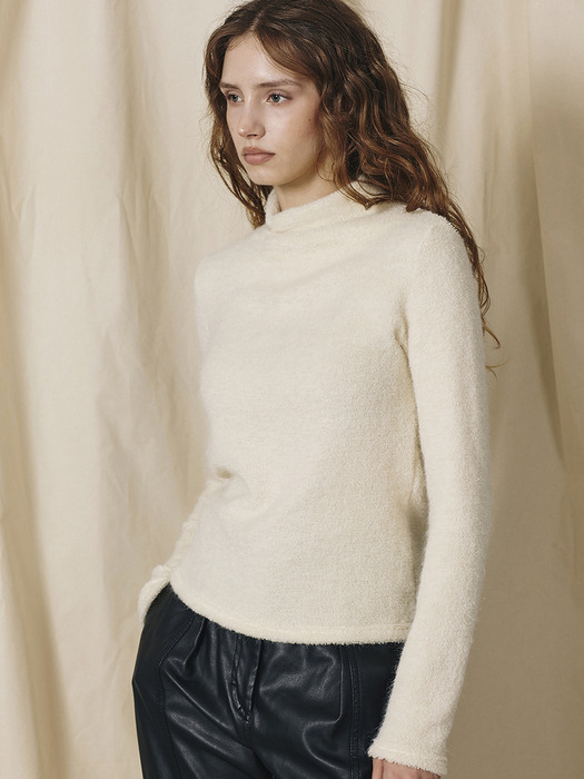 Shirring Turtleneck Top_IVORY