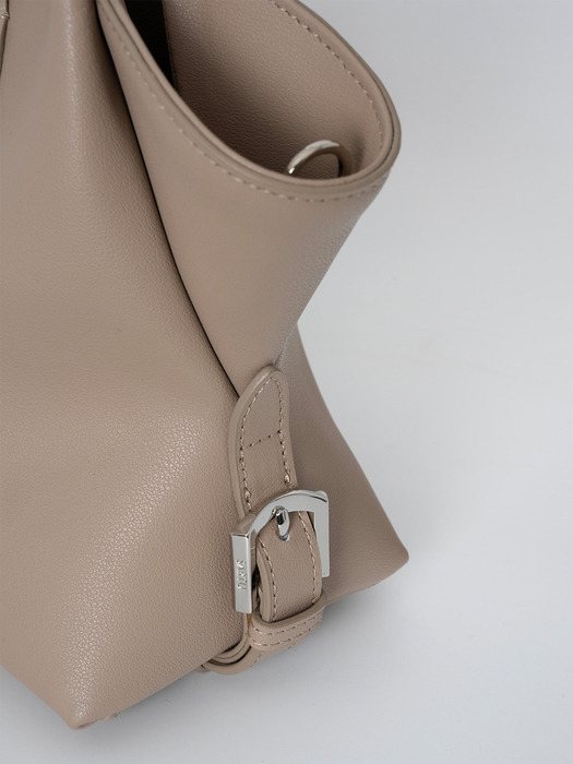 TYE TOTE BAG (TAUPE)