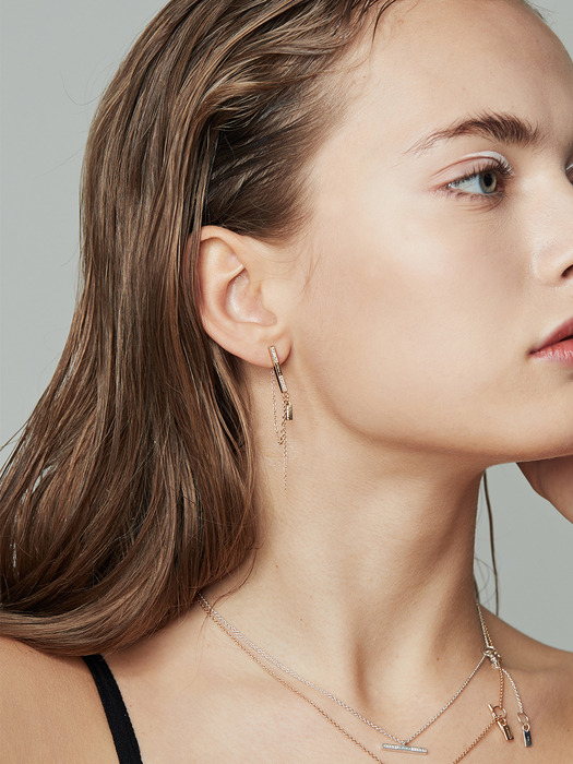 Avenue crystal earring