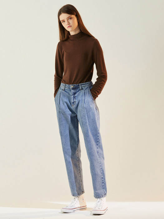 TUCK CROP TAPERED JEANS BLUE