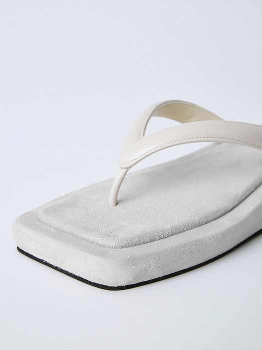 21SS FLIP FLOP - WHITE