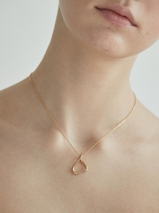 Heart Line Necklace