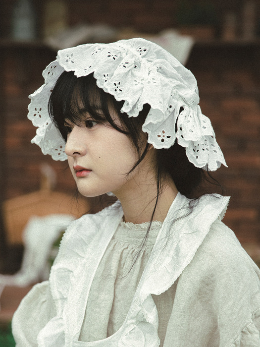 Broderie anglais bonnet : 브로드리 앙글레이즈 보넷   