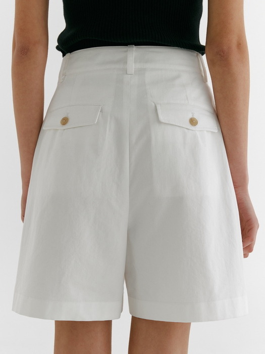 Double tuck wide half pants_WHITE