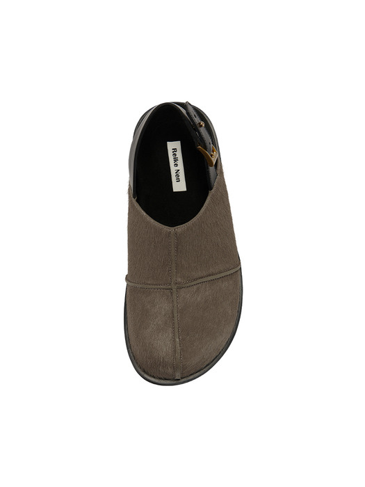 RM4-SH026 / Farmers Slipper