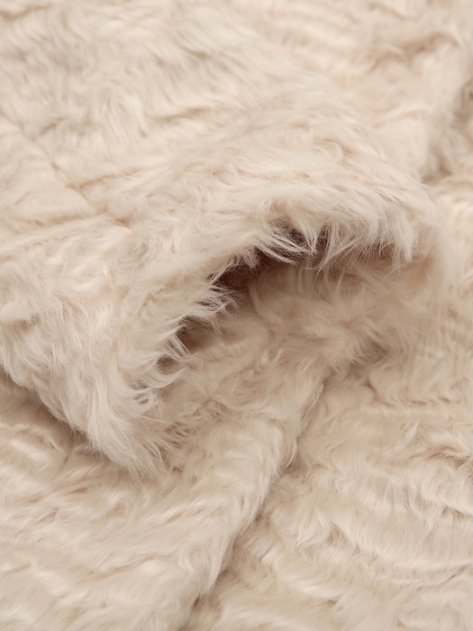 FAUX WAVE CROP FUR JACKET (IVORY)