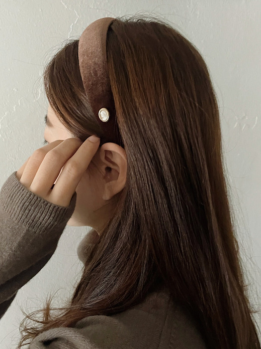 Vintage Mood Cameo Velvet HairBand [Brown]