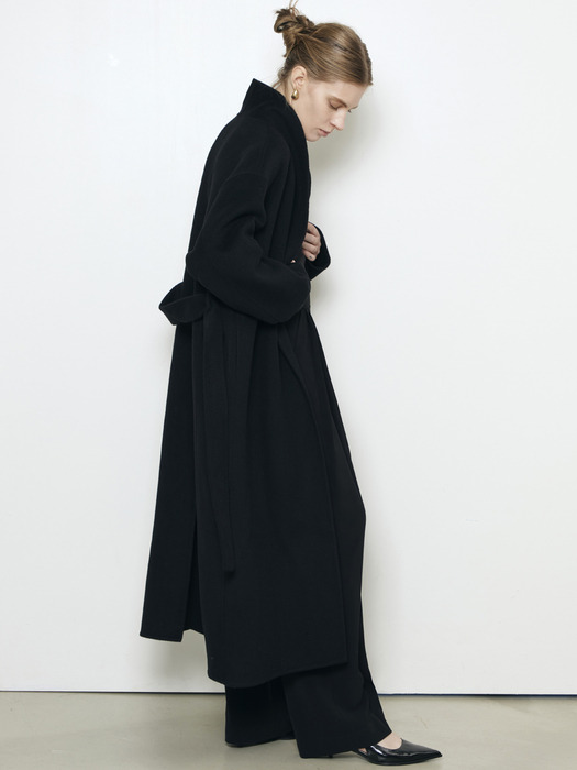 Cashmere Handmade Long Coat with Muffler_Black
