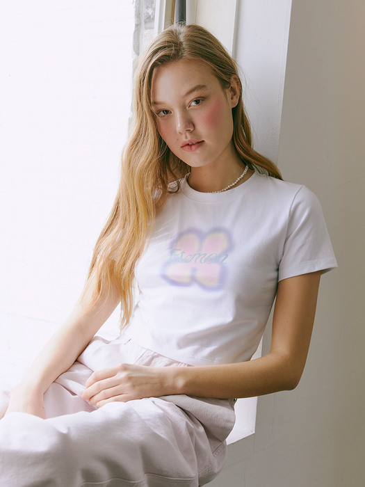 Blur Flower Crop T-shirt, White