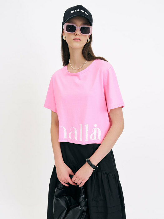 22 Summer_ Pink Lettering Crop T-Shirt