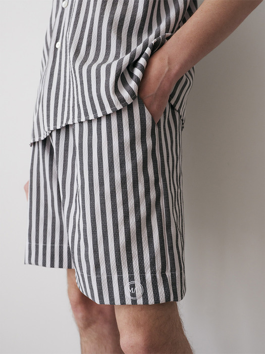(UNISEX) Stripe seersucker pajama set 파자마 세트 (블랙)