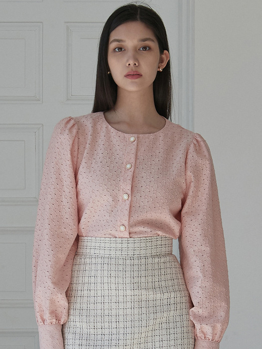 j913 laced round blouse (pink)