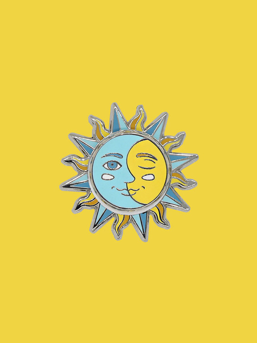 SPINNING SUN/MOON Badge