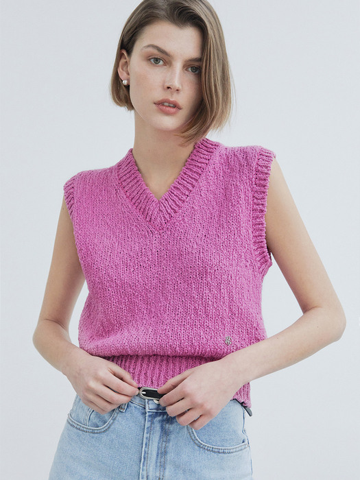 Boucle V-neck Knit Vest / Hot pink