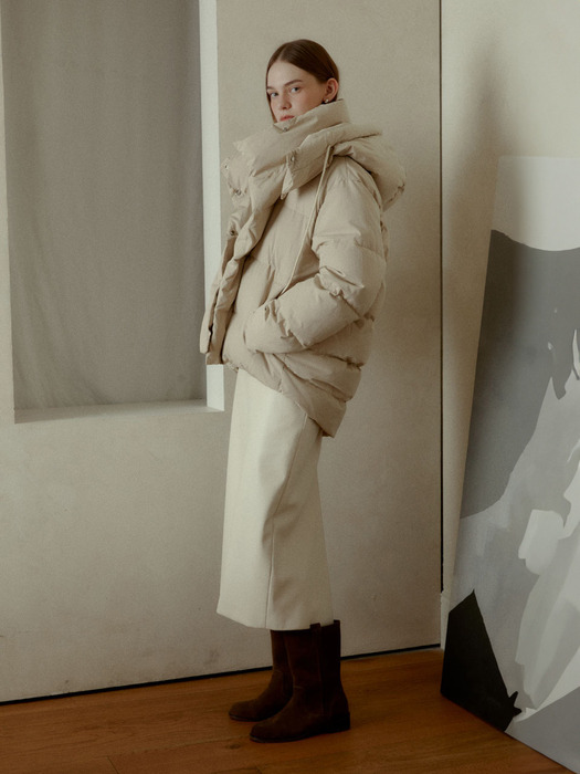 LE MUSEE_BAZEL Reversible Goose Down Puffer Jumper_Soft Beige