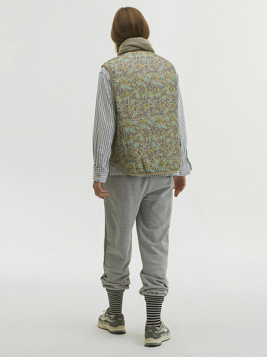 Floral Quilting Reversible Vest_Khaki