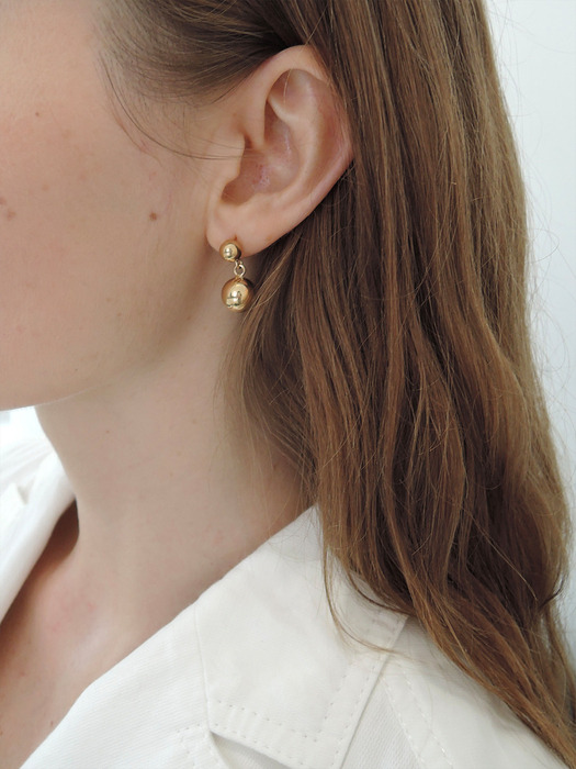 Daria Earrings (Gold) 