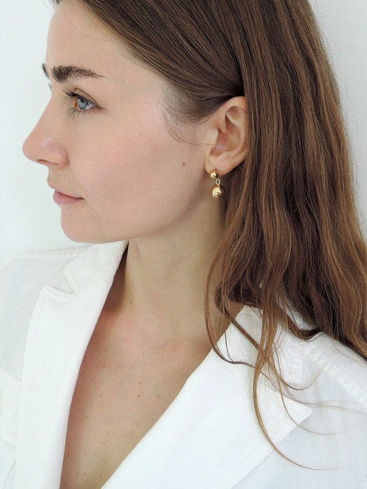 Daria Earrings (Gold) 