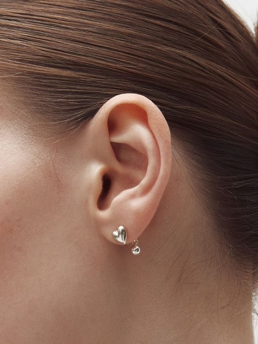 Petit heart ball earrings