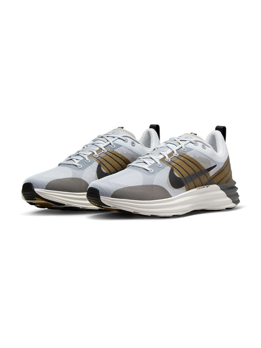 [DV2440-001] NIKE LUNAR ROAM