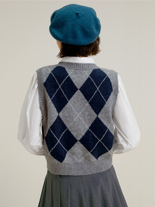 LS_Classic rhombus knit vest