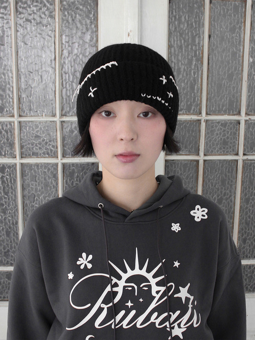 Hand Stitched Beanie_BLACK