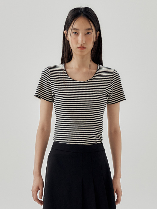 Scoop Neck Stripe T-shirt