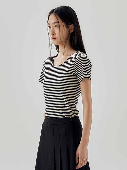 Scoop Neck Stripe T-shirt