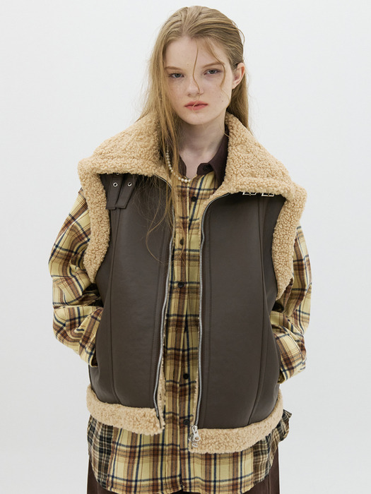 SOFT FAUX SHEARING TRIMMING VEST_BROWN BEIGE