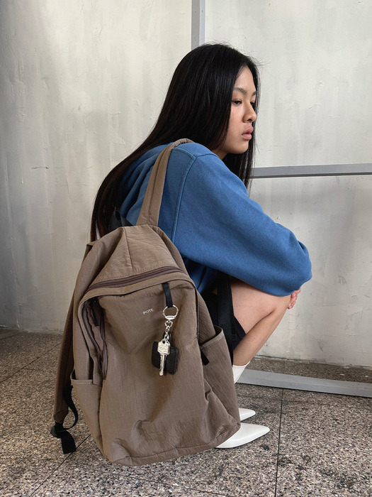 0002 HideSlot Classic Backpack _Mocha