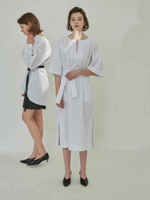 18SS SQUARE V-NECK STRIPE DRESS WHITE