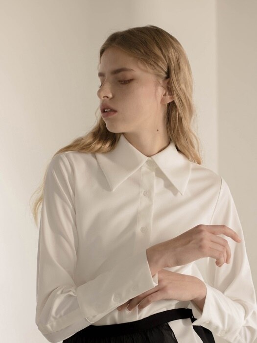 Soap blouse (white)