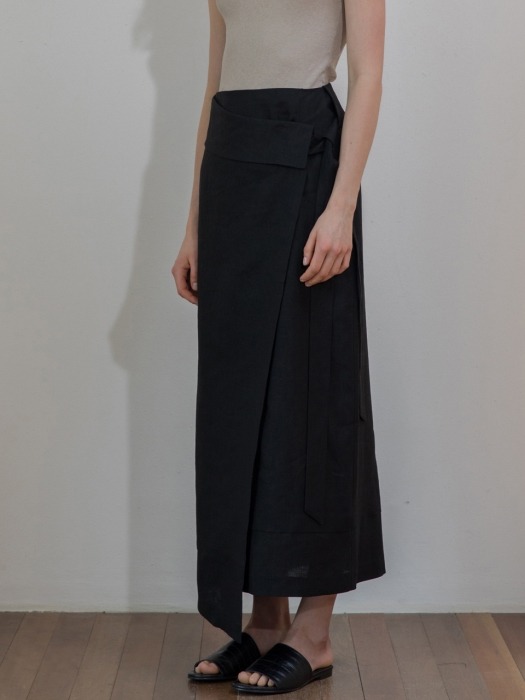 Linen Long Wrap Skirt_BK