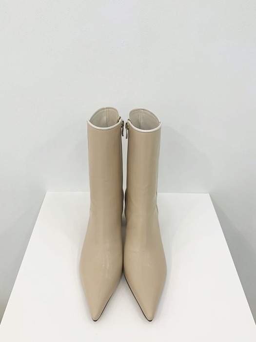 ML ankle boots / butter