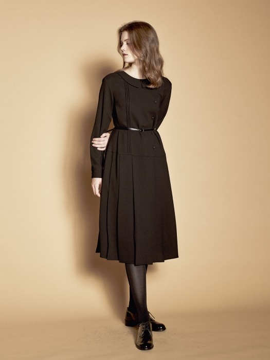 Classic Pleats Pintuck Midi Dress_Black