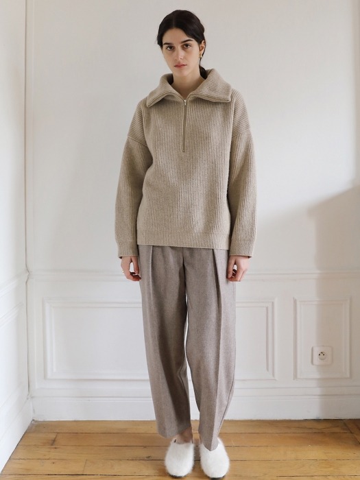 Wool Tuck Pants in Warm Grey