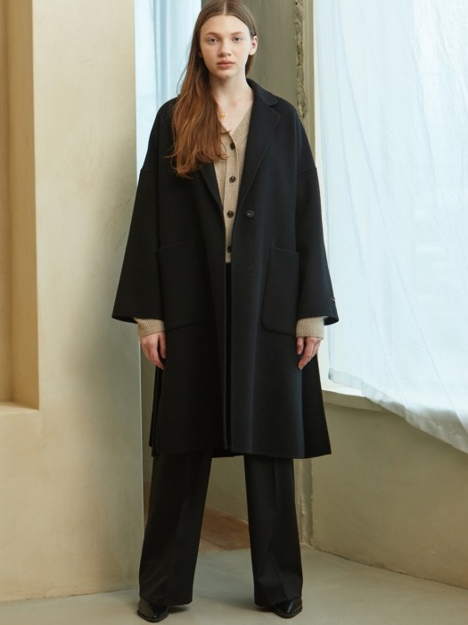 BLACK PIN TUCK HANDMADE WOOL COAT (블랙 핀 턱 핸드메이드 울 코트)