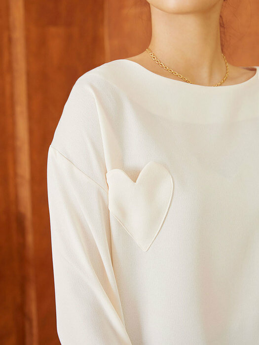 heart pocket blouse (ivory)