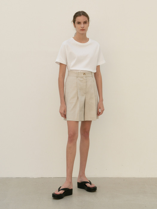 TOR ONE TUCK SHORT PANTS_2 COLOR