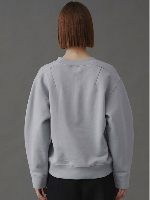 Mandy Pintuck Round Sweatshirt_Gray