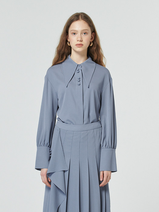 POINTED COLLAR BLOUSE_GREYISH BLUE