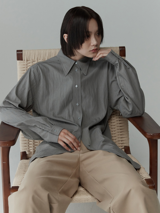 POINT COLLAR LONG SLEEVED SHIRT GY