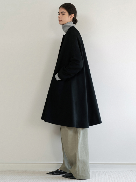 CO WOOL FLARED CAPE COAT_BLACK