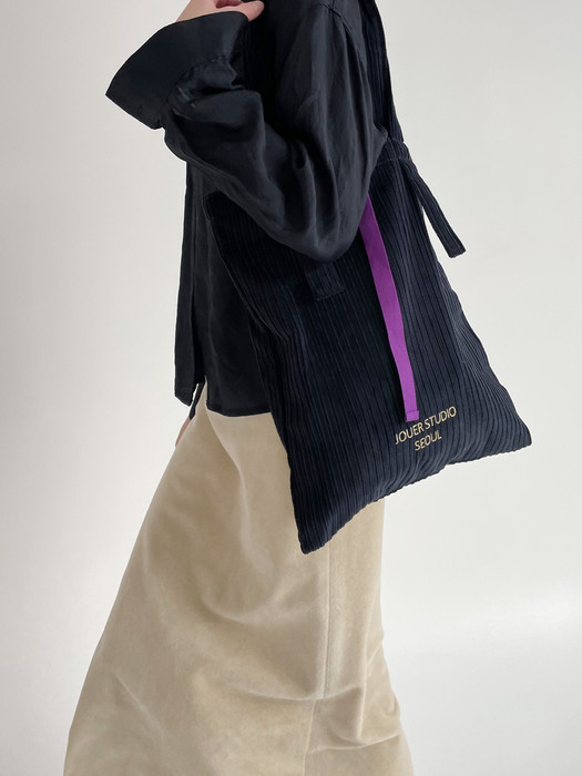 Basic corduroy bag.  deep navy