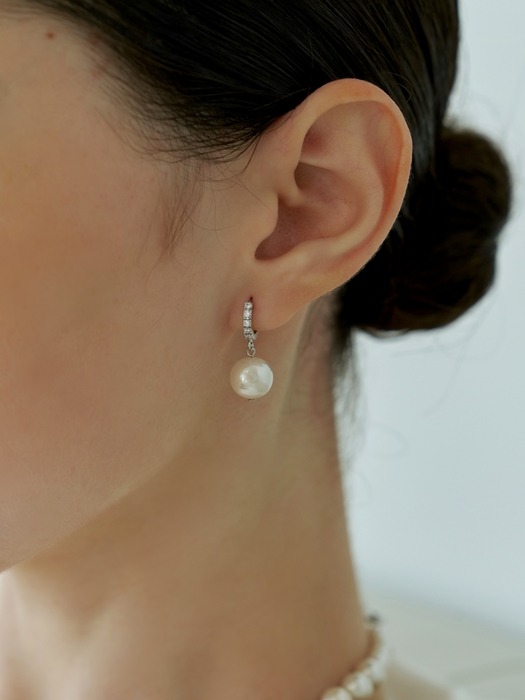 Pearl drop Cubic Ring Earrings