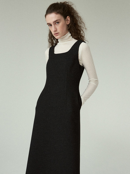 wool flared dress (black)